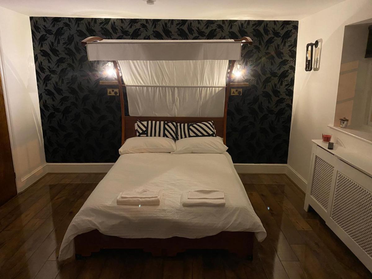 The Raven Suite Henley-on-Thames Екстер'єр фото
