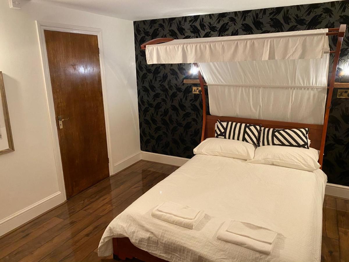 The Raven Suite Henley-on-Thames Екстер'єр фото
